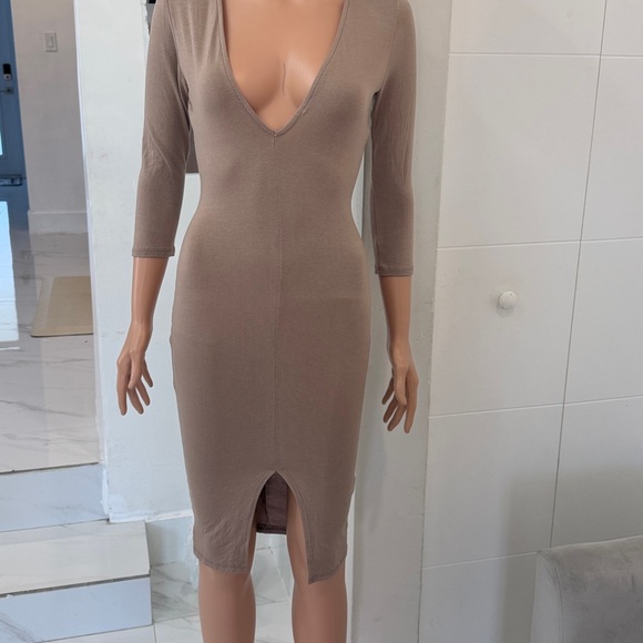 Dress - Picture 4 of 6